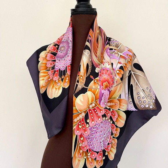 Salvatore Ferragamo Flowers Black Multicolor Silk Scarf - Picture 6 of 15